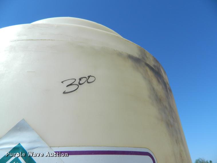 image for item K2547 (3) vertical poly tanks