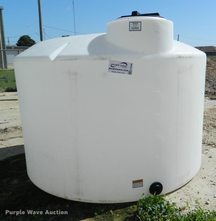 image for item K2548 Vertical poly liquid tank