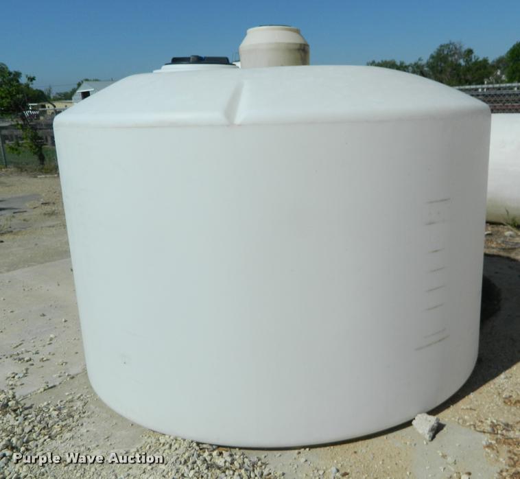 image for item K2548 Vertical poly liquid tank