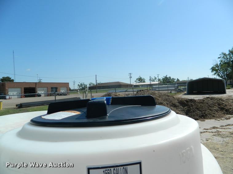 image for item K2548 Vertical poly liquid tank