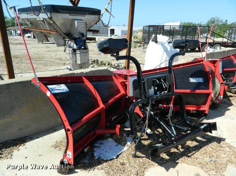 image for item K2550 2016 Hiniker snow plow