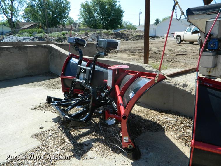 image for item K2550 2016 Hiniker snow plow