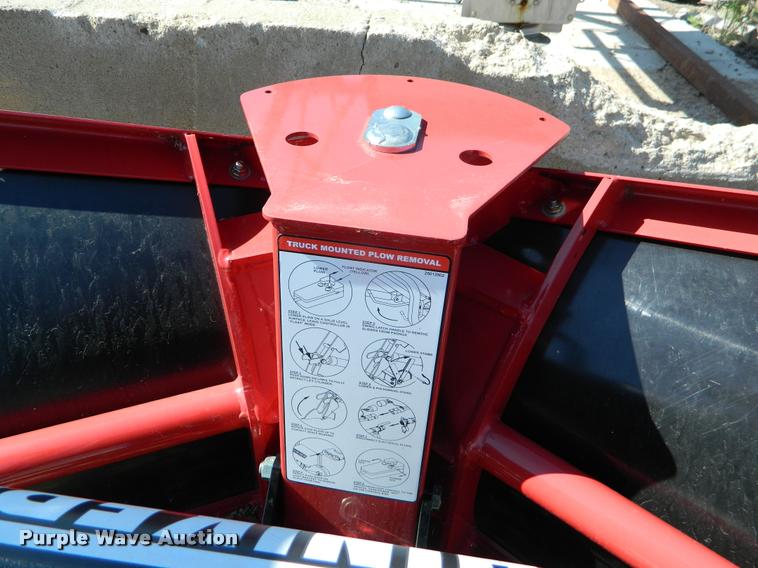 image for item K2550 2016 Hiniker snow plow