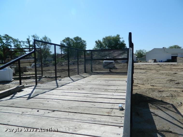 image for item K2552 2006 shop built utility trailer