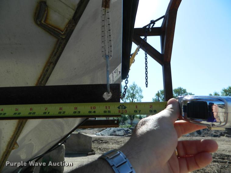 image for item K2554 2016 Hiniker stainless steel spreader