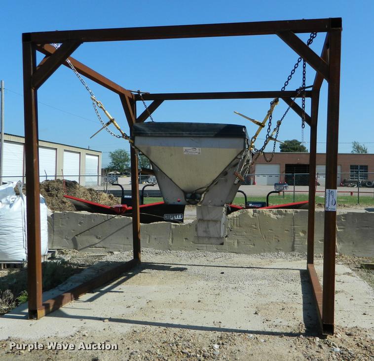 image for item K2555 Metal stand