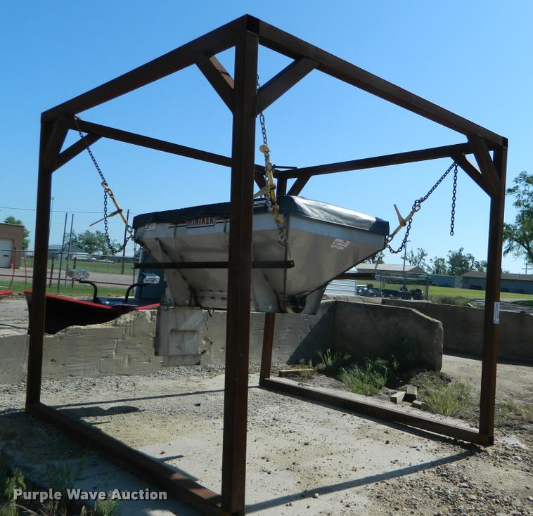 image for item K2555 Metal stand