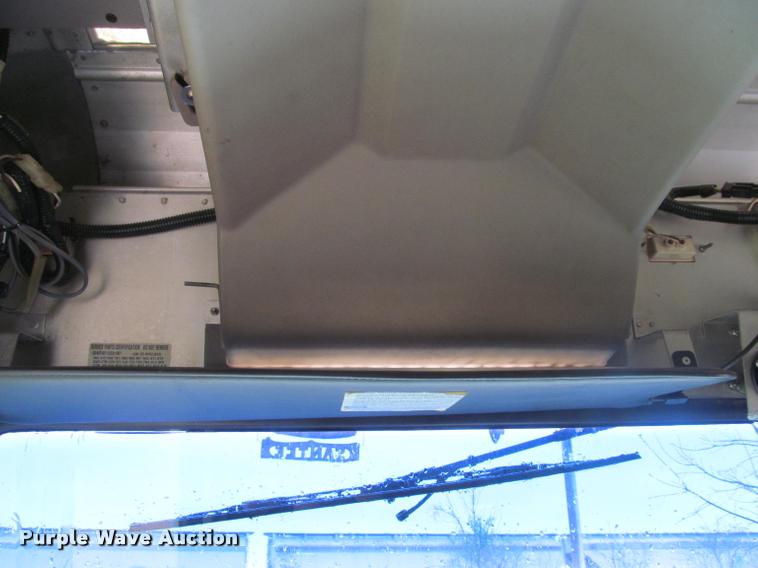 image for item K4756 2002 Workhorse P42 delivery truck