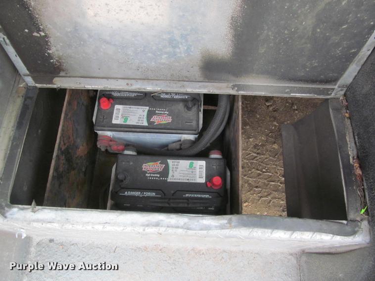 image for item K4756 2002 Workhorse P42 delivery truck