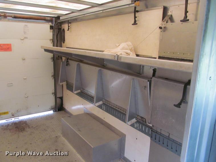 image for item K4756 2002 Workhorse P42 delivery truck