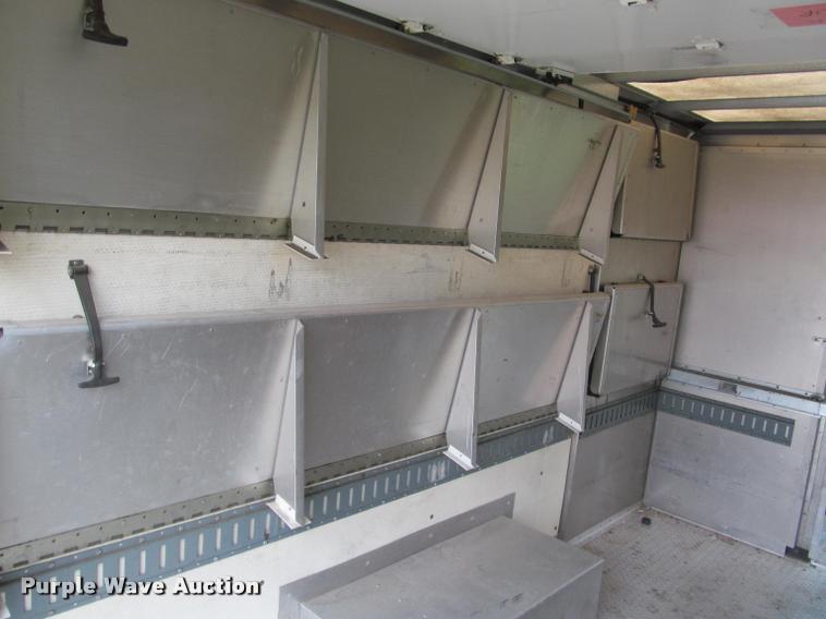 image for item K4756 2002 Workhorse P42 delivery truck