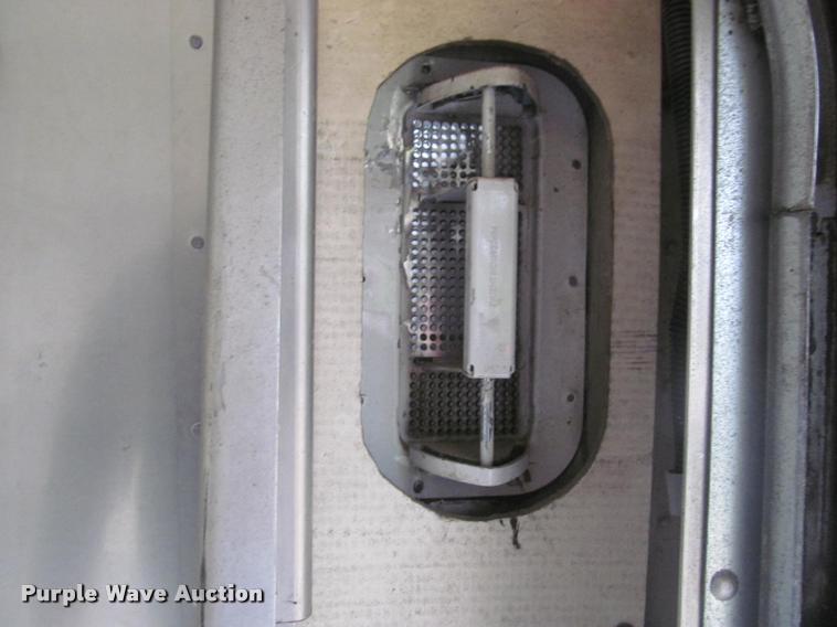 image for item K4756 2002 Workhorse P42 delivery truck