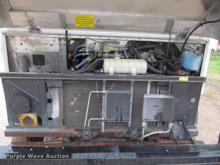 image for item K4756 2002 Workhorse P42 delivery truck