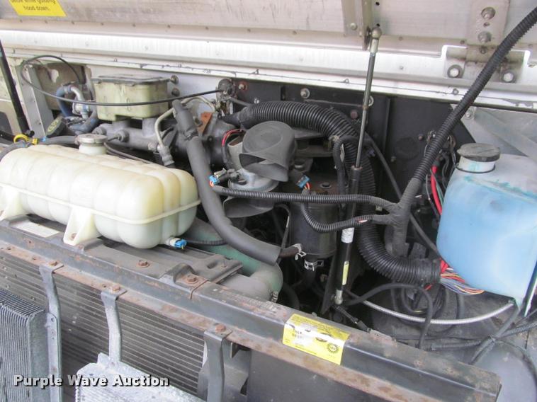 image for item K4756 2002 Workhorse P42 delivery truck