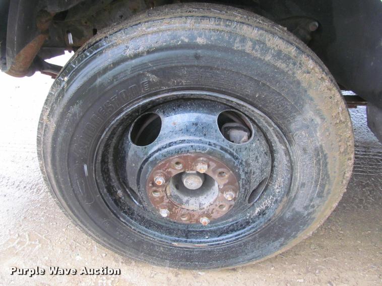 image for item K4756 2002 Workhorse P42 delivery truck