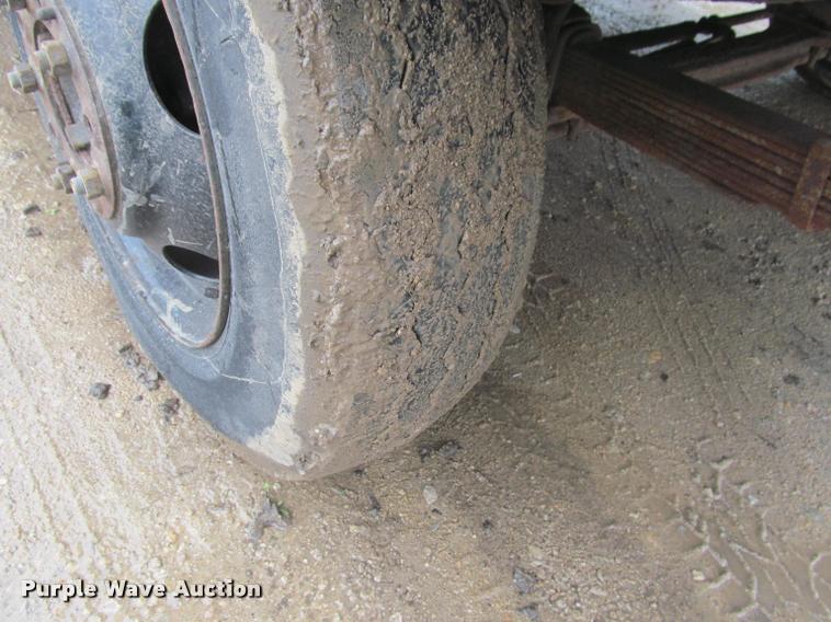 image for item K4756 2002 Workhorse P42 delivery truck