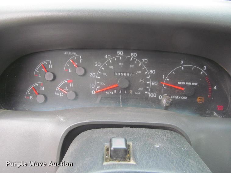 image for item K4757 2000 Ford F350 Super Duty XLT utility bed pickup truck