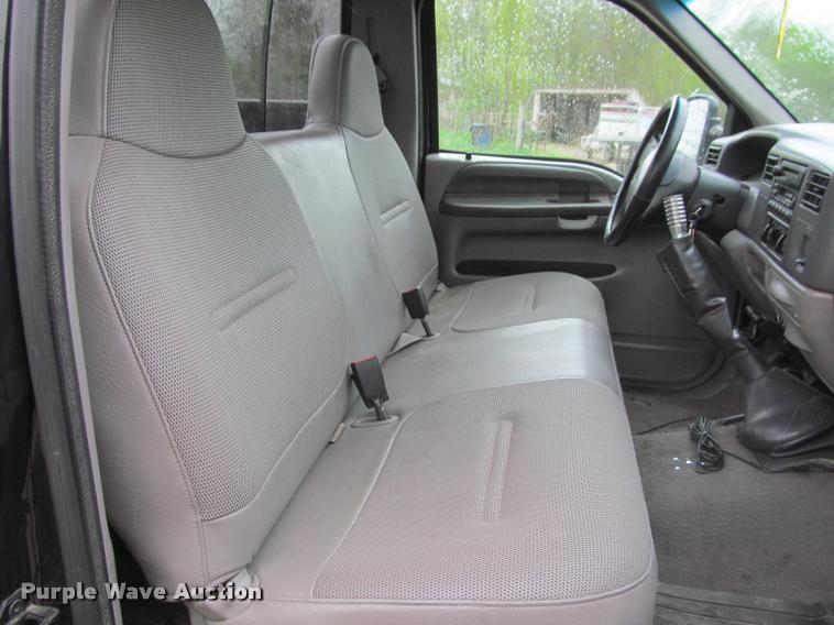 image for item K4757 2000 Ford F350 Super Duty XLT utility bed pickup truck