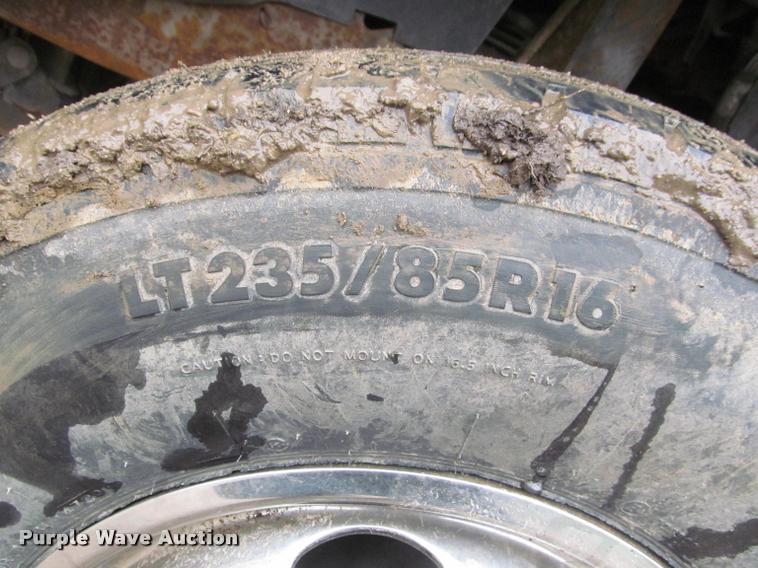 image for item K4757 2000 Ford F350 Super Duty XLT utility bed pickup truck