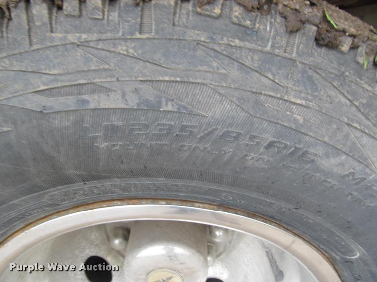 image for item K4757 2000 Ford F350 Super Duty XLT utility bed pickup truck