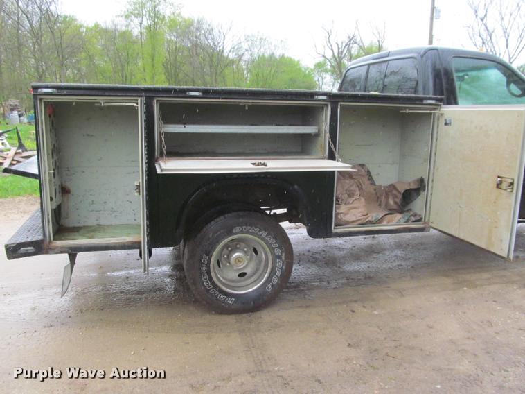 image for item K4757 2000 Ford F350 Super Duty XLT utility bed pickup truck