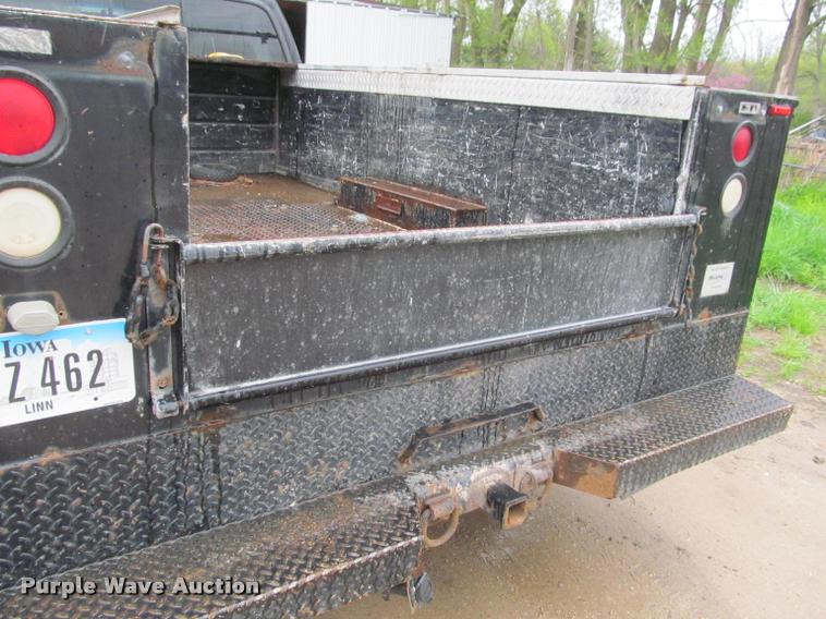 image for item K4757 2000 Ford F350 Super Duty XLT utility bed pickup truck