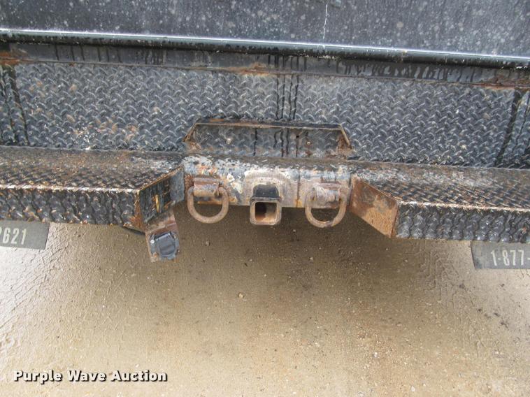 image for item K4757 2000 Ford F350 Super Duty XLT utility bed pickup truck