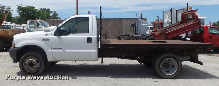 image for item K7612 2002 Ford F450 Super Duty XL flatbed truck