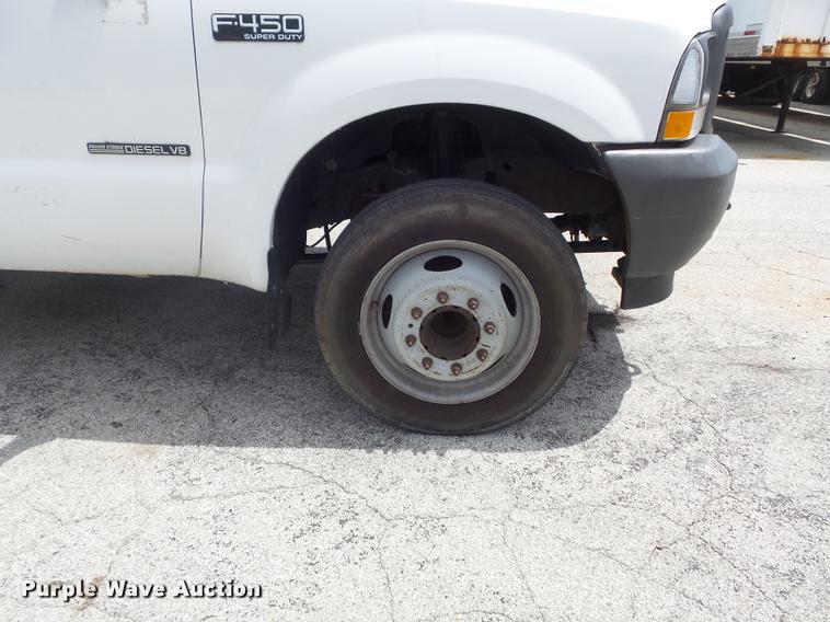 image for item K7612 2002 Ford F450 Super Duty XL flatbed truck