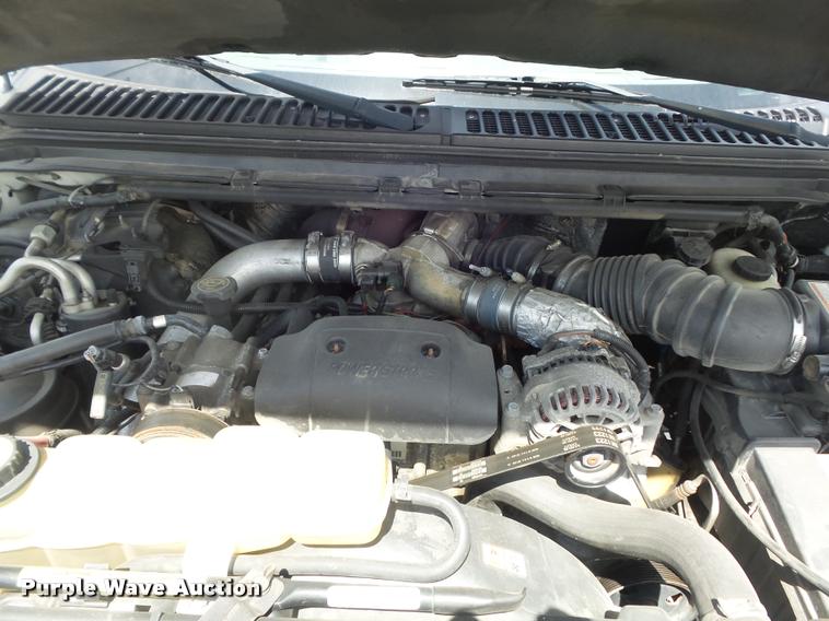 image for item K7612 2002 Ford F450 Super Duty XL flatbed truck