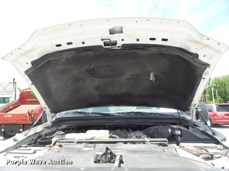 image for item K7612 2002 Ford F450 Super Duty XL flatbed truck