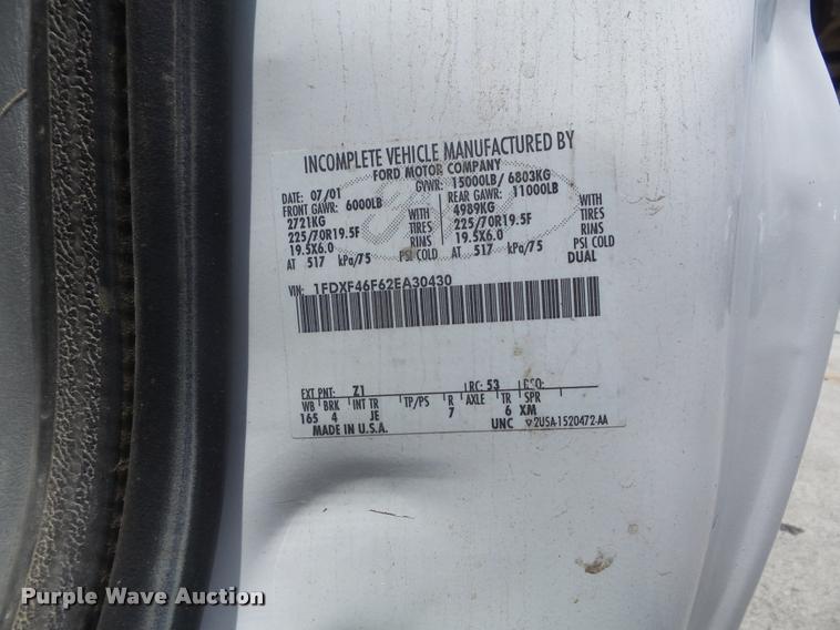 image for item K7612 2002 Ford F450 Super Duty XL flatbed truck