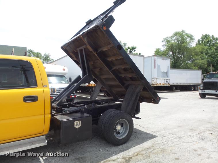 image for item K7613 2003 Chevrolet Silverado 3500 Crew Cab dump flatbed pickup truck