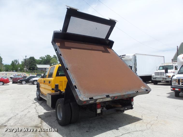 image for item K7613 2003 Chevrolet Silverado 3500 Crew Cab dump flatbed pickup truck