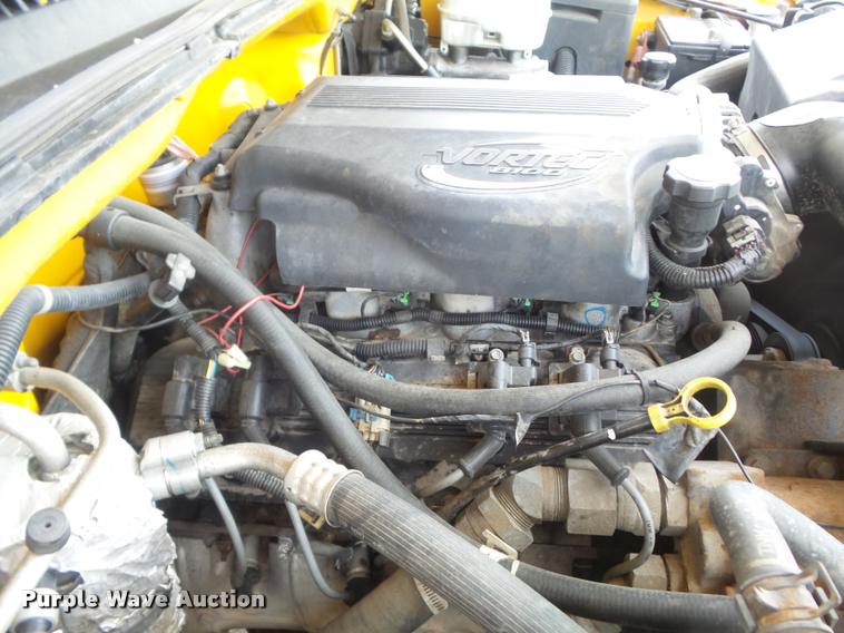 image for item K7613 2003 Chevrolet Silverado 3500 Crew Cab dump flatbed pickup truck