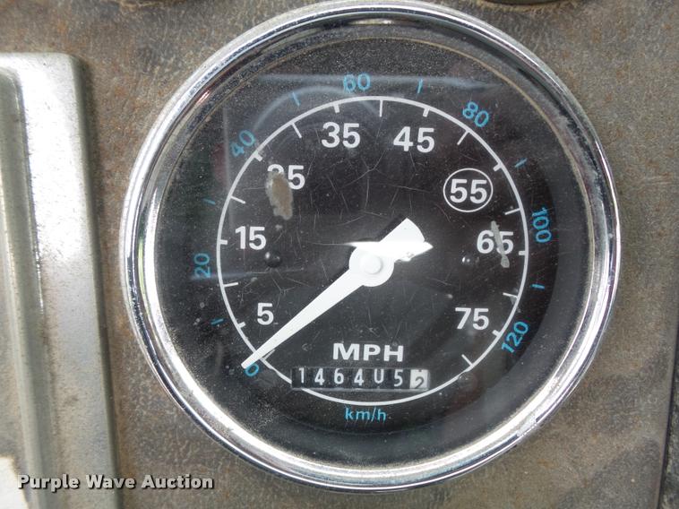 image for item K7624 1989 Ford L8000 flatbed truck