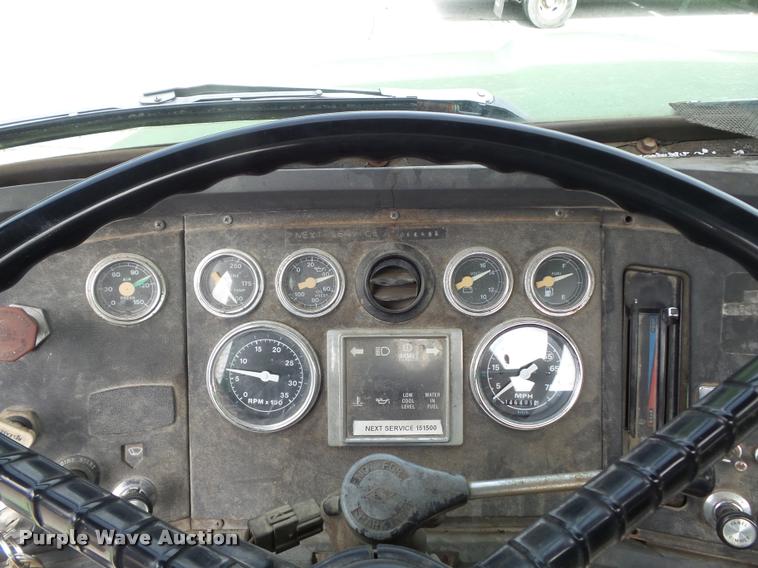 image for item K7624 1989 Ford L8000 flatbed truck