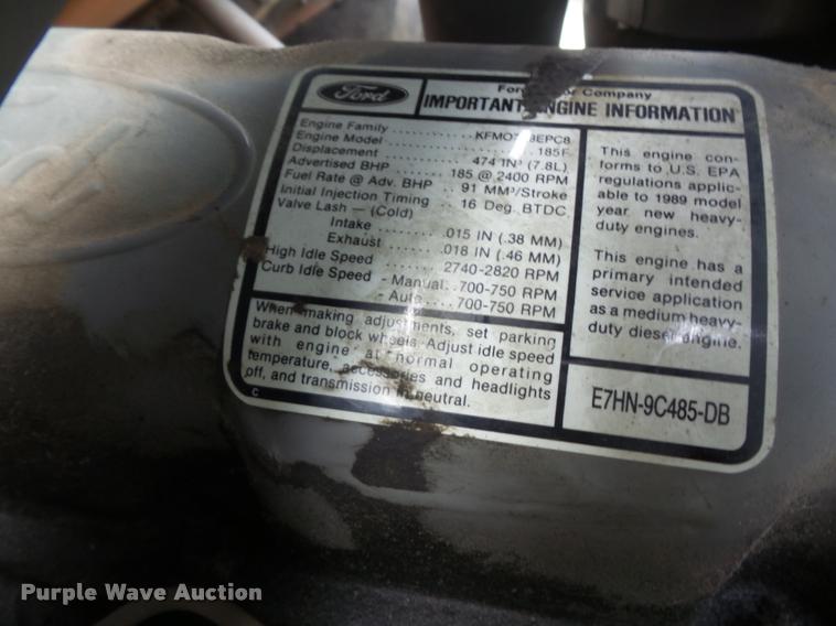 image for item K7624 1989 Ford L8000 flatbed truck