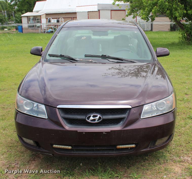 image for item L1980 2006 Hyundai Sonata