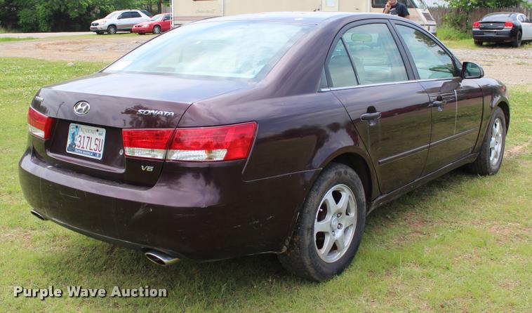 image for item L1980 2006 Hyundai Sonata