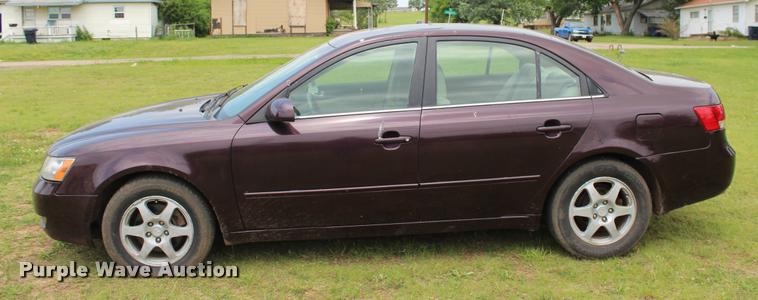 image for item L1980 2006 Hyundai Sonata