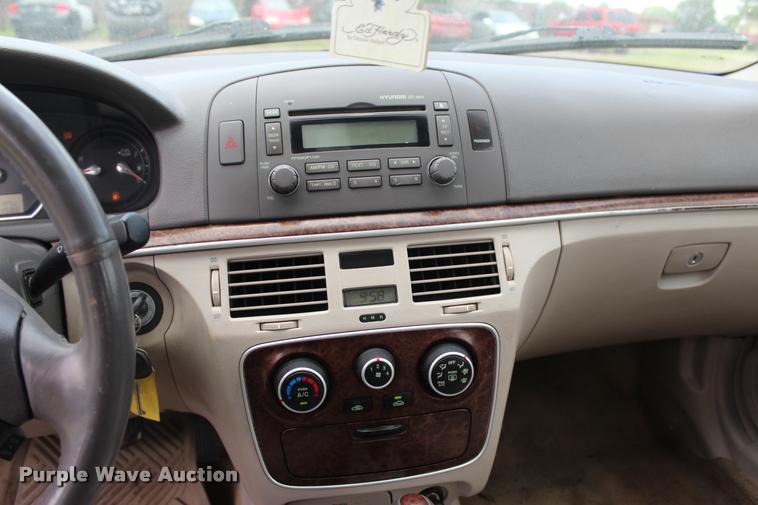 image for item L1980 2006 Hyundai Sonata