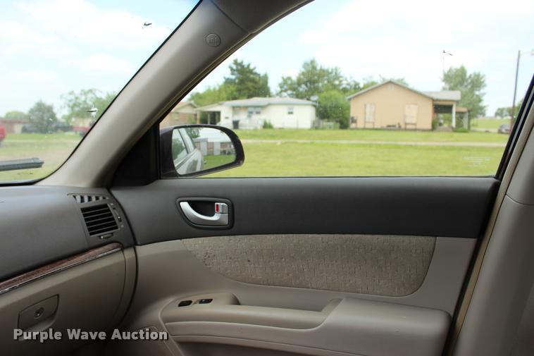 image for item L1980 2006 Hyundai Sonata