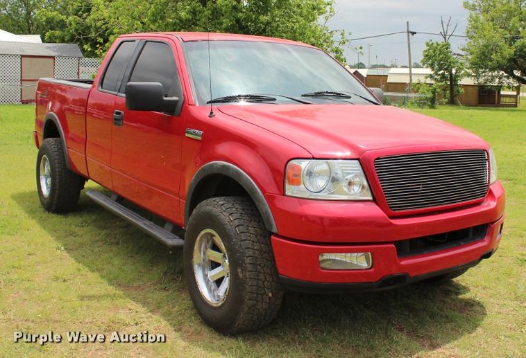 image for item L1981 2004 Ford F150 FX4 SuperCab pickup truck