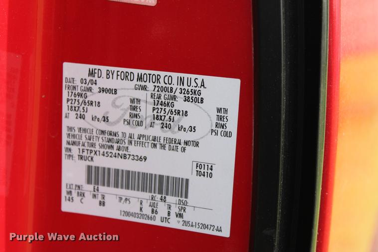 image for item L1981 2004 Ford F150 FX4 SuperCab pickup truck