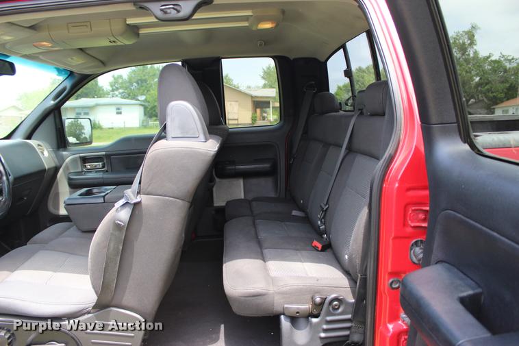 image for item L1981 2004 Ford F150 FX4 SuperCab pickup truck