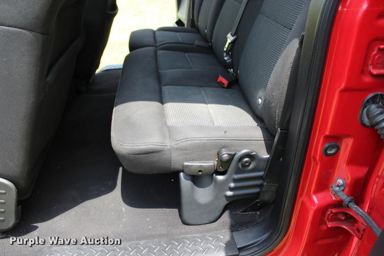 image for item L1981 2004 Ford F150 FX4 SuperCab pickup truck