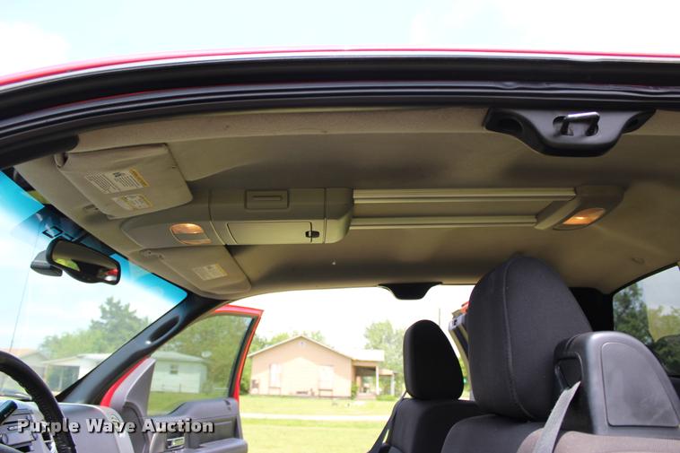 image for item L1981 2004 Ford F150 FX4 SuperCab pickup truck