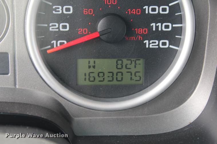 image for item L1981 2004 Ford F150 FX4 SuperCab pickup truck