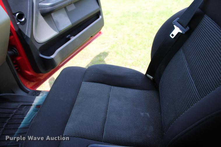 image for item L1981 2004 Ford F150 FX4 SuperCab pickup truck